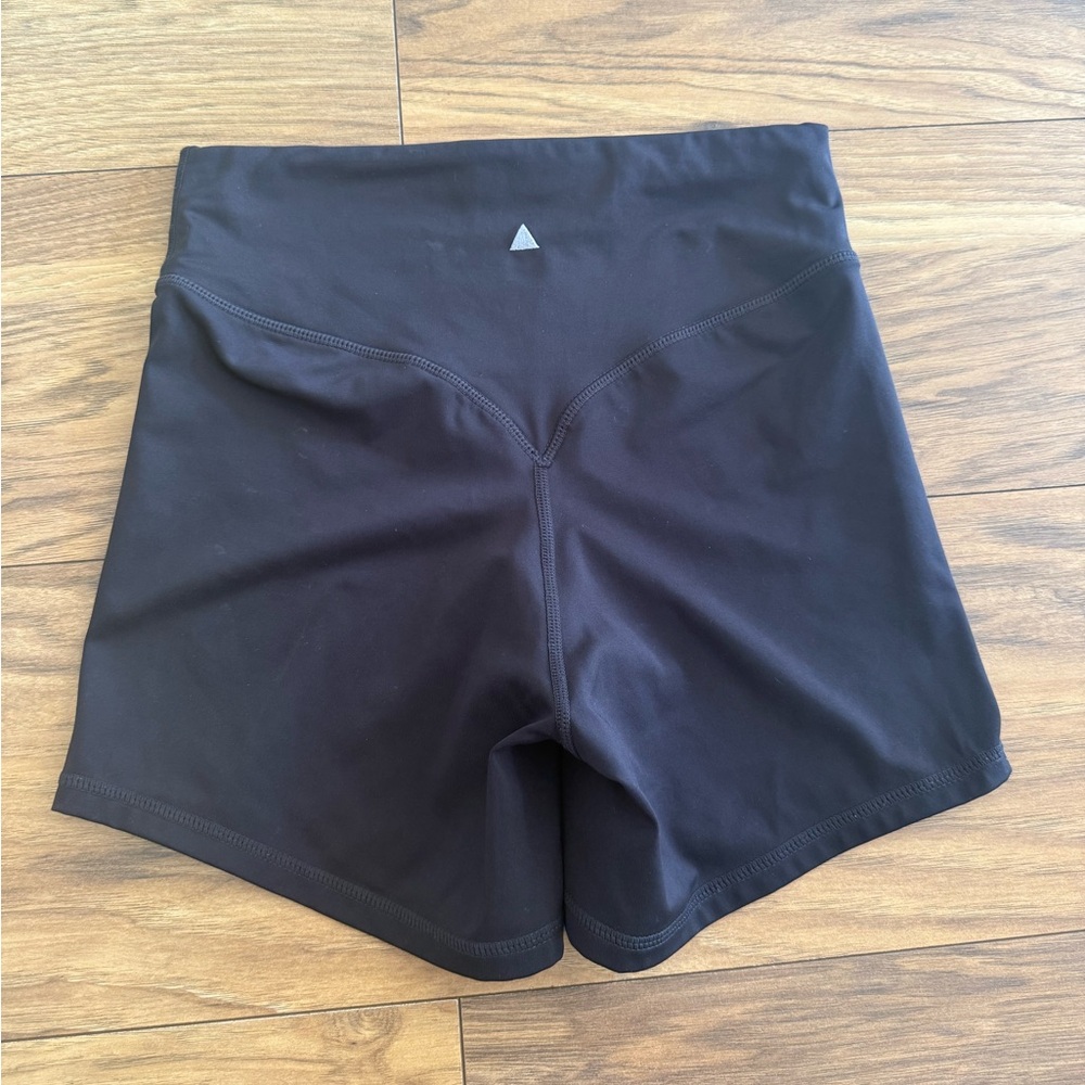 Vitality Cloud Workout Shorts